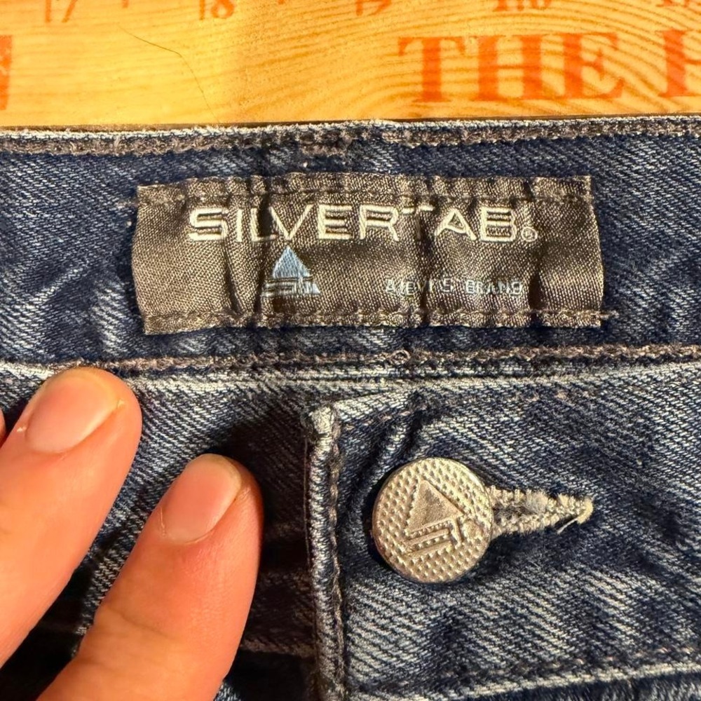 Vintage Levi's SilverTab baggy wide leg blue jeans Size 36x30 Y2K skater denim - Picture 3 of 7